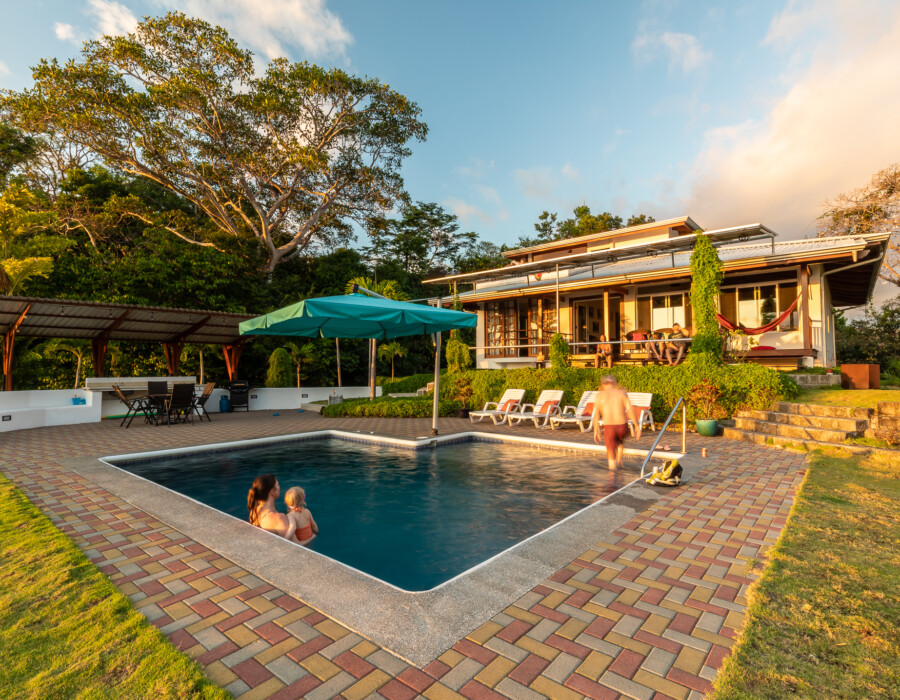 Ranch, with pool and balcony of the Casa Colby