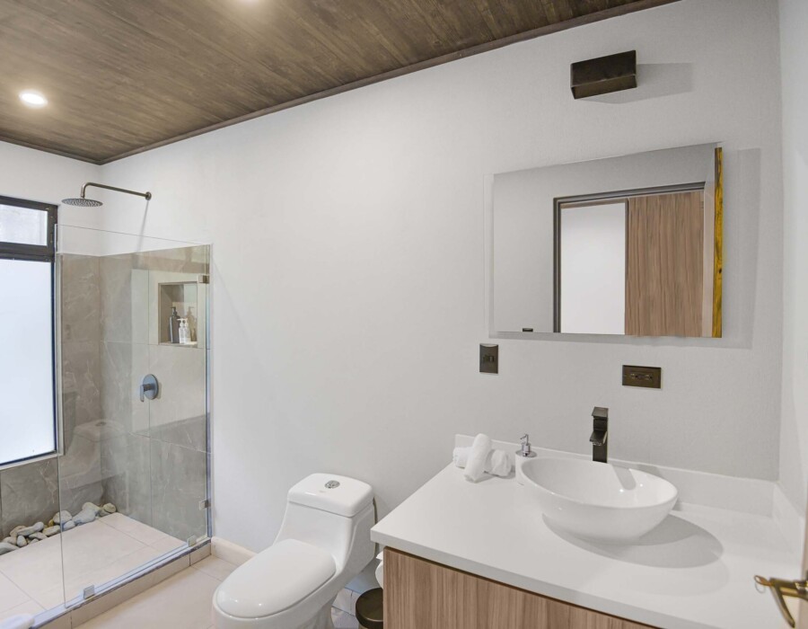 Full bathroom in the room at Seven Ranch