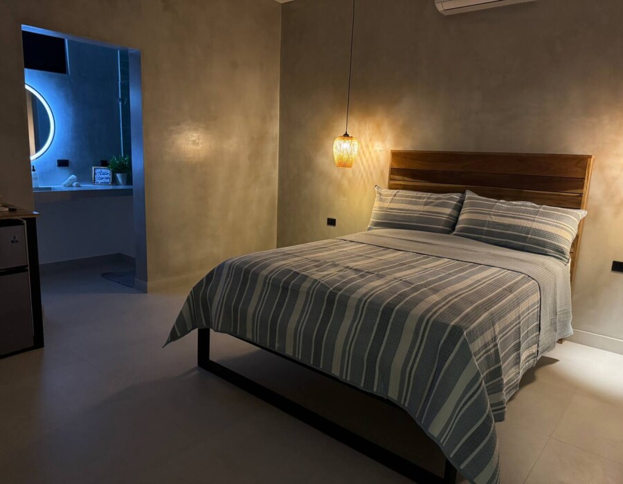 Room with private bathroom in Casa Brisa